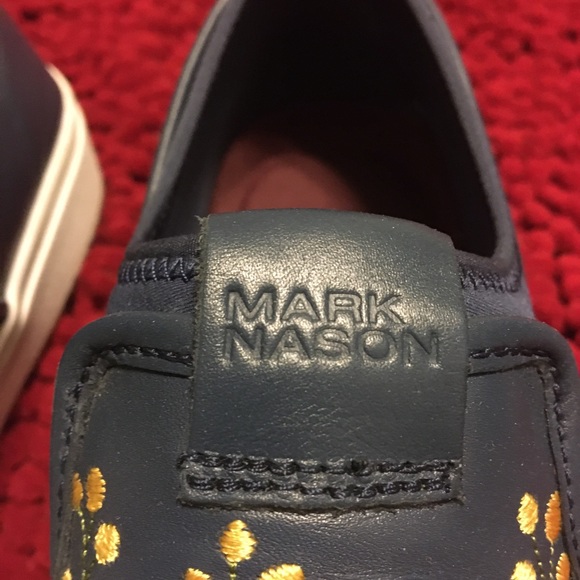 Embroidered Leather slip on deck shoes - Picture 4 of 10